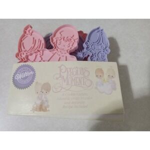 Vintage Lot of 8 Precious Moments Wilton plastic Cookie Cutters / 1993